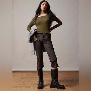 BDG 2000s Inspired Low Rise Cotton Side Slit Capri Pants in Dark Gray Size 8